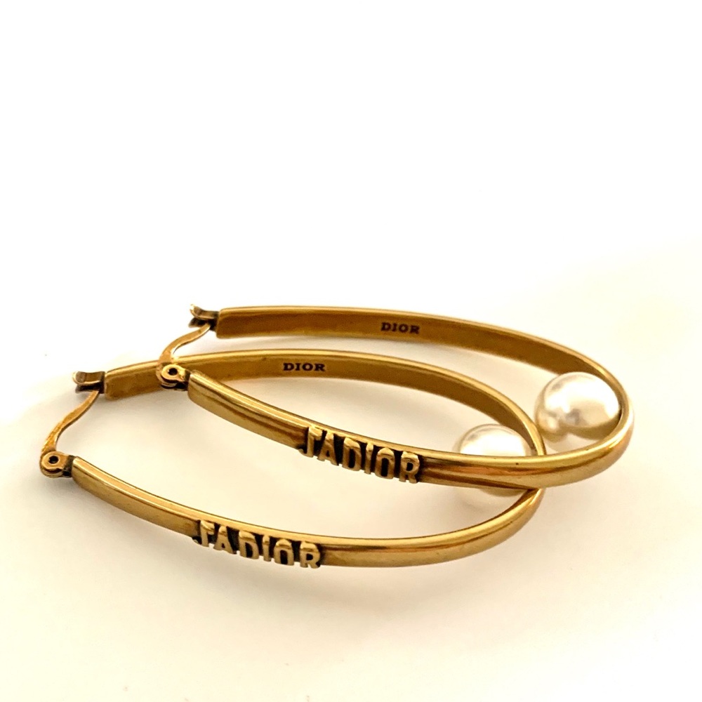 Dior J’adior Oval Hoop Earrings (reposted)